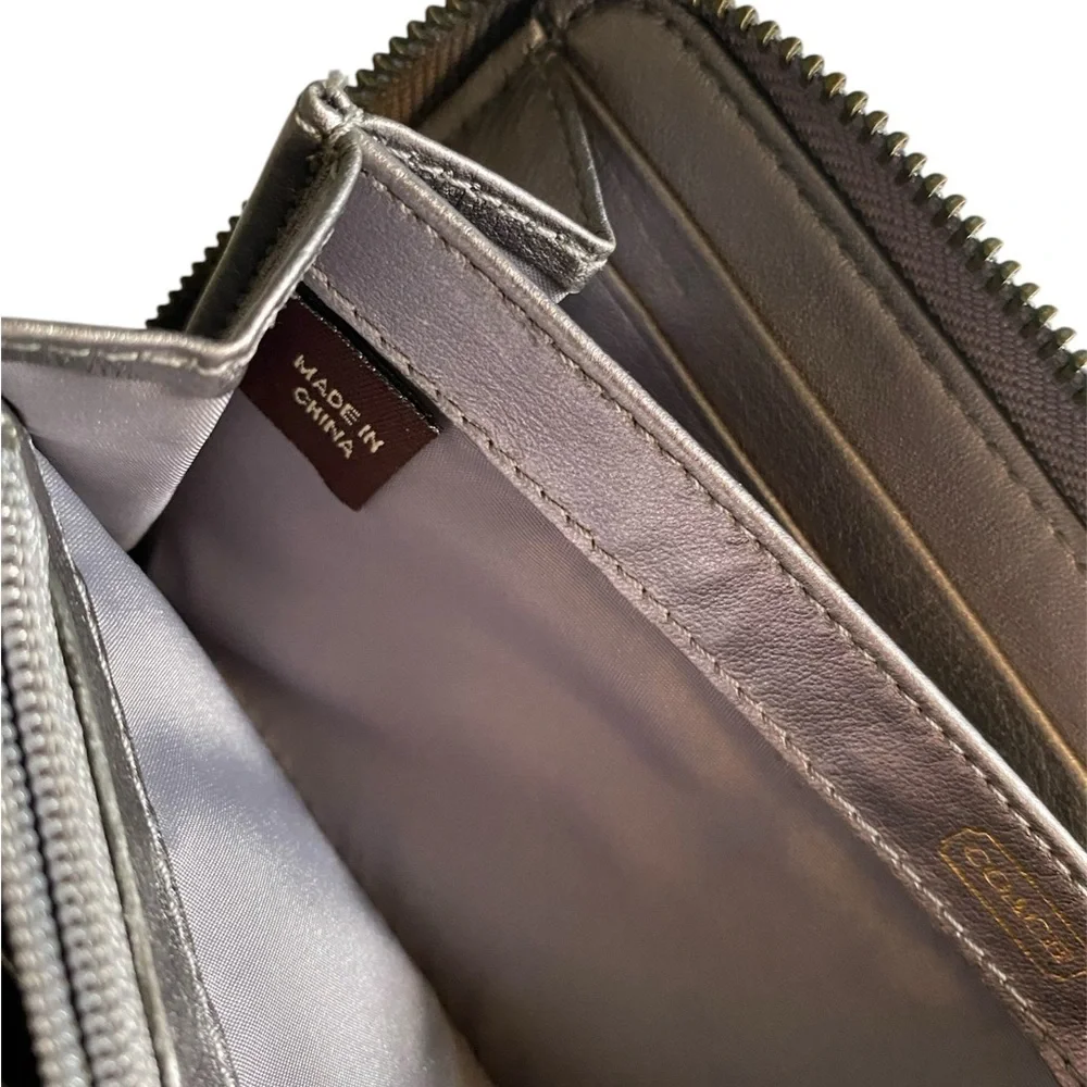 Coach New Madison Gunmetal Pewter Metallic Accordion Zip Around Wallet NWOT